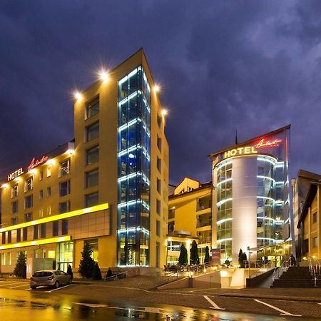 Hotel Ambient Брашов Экстерьер фото