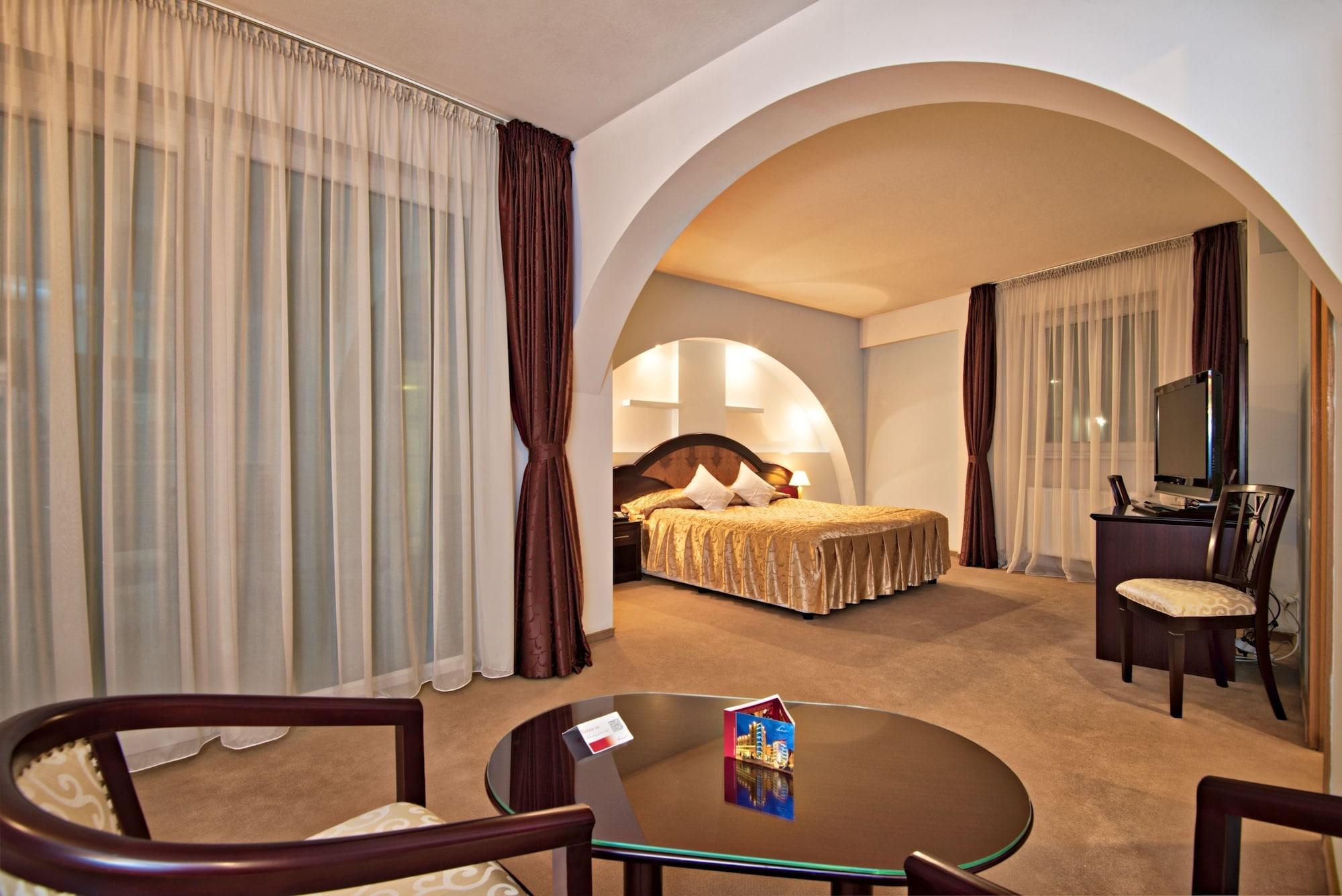 Hotel Ambient Брашов Экстерьер фото