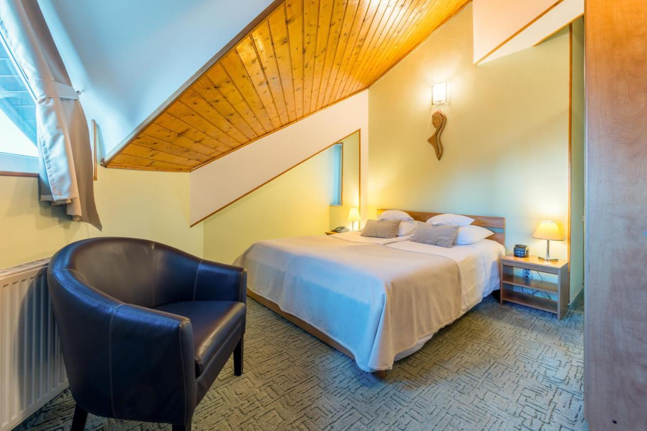 Hotel Ambient Брашов Экстерьер фото