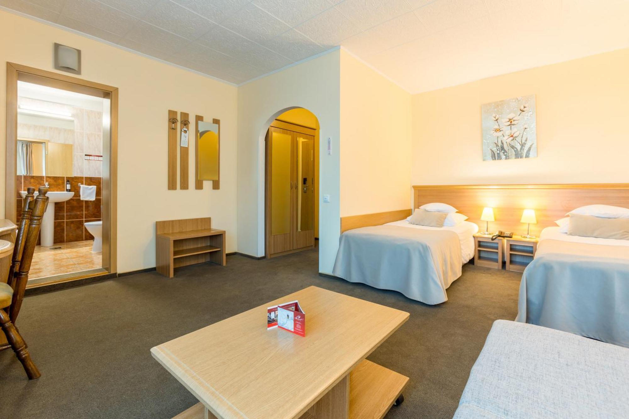 Hotel Ambient Брашов Номер фото