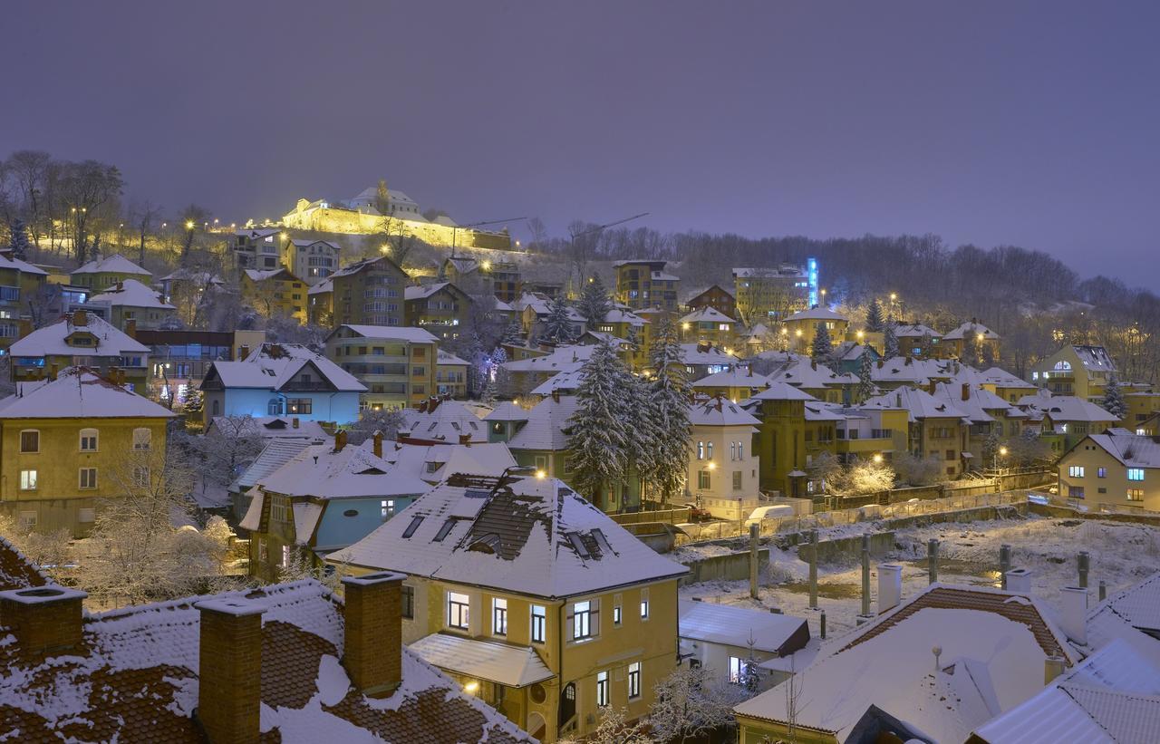 Hotel Ambient Брашов Экстерьер фото